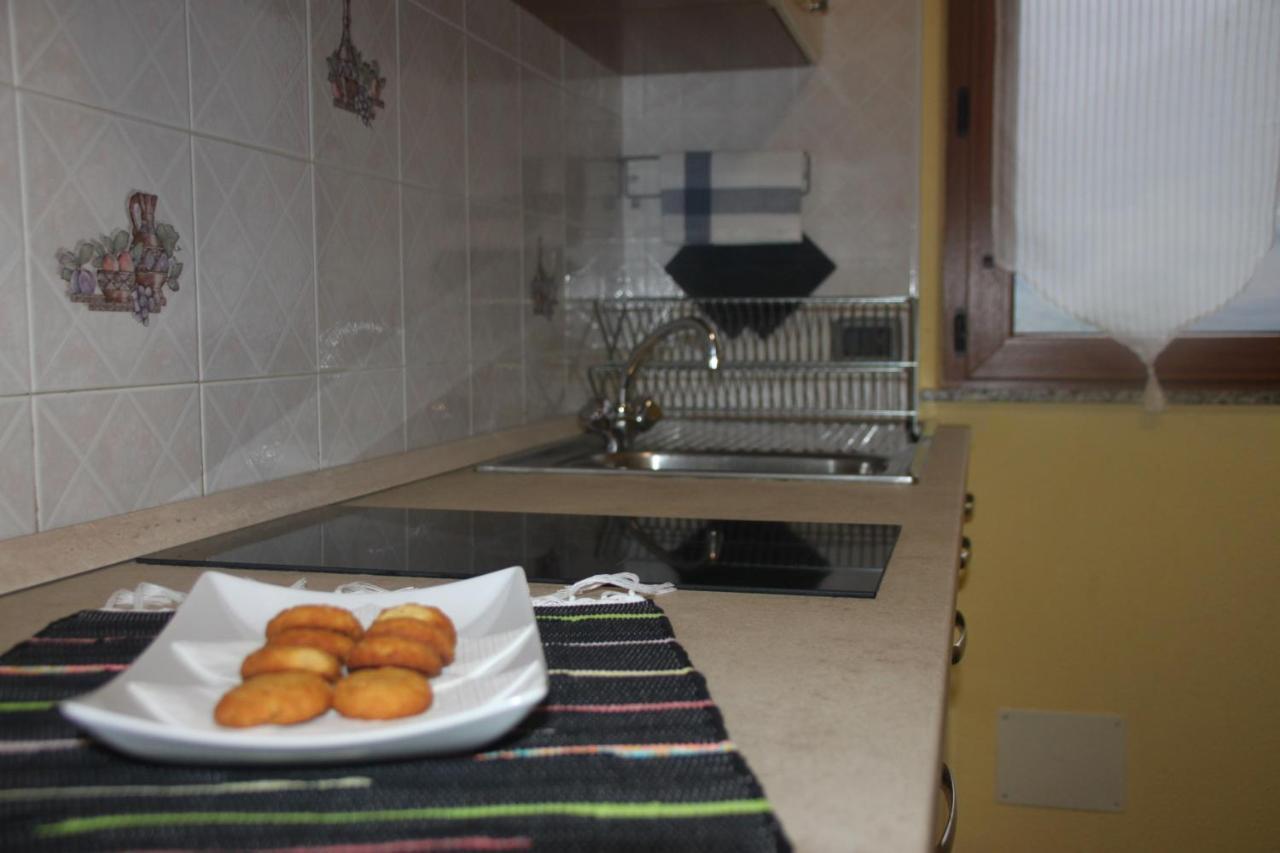 La Madonnina Apartment Villa di Tirano Luaran gambar